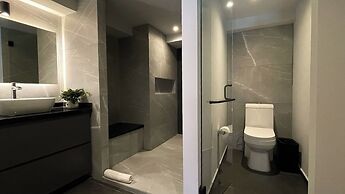 St Isidro Suites Corporate Housing SPA & Wellness Center