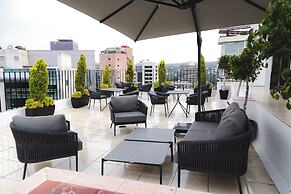 St Isidro Suites Corporate Housing SPA & Wellness Center