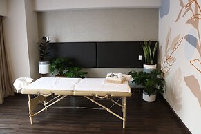 St Isidro Suites Corporate Housing SPA & Wellness Center