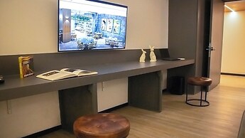 St Isidro Suites Corporate Housing SPA & Wellness Center