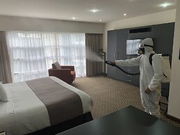 St Isidro Suites Corporate Housing SPA & Wellness Center