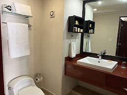 St Isidro Suites Corporate Housing SPA & Wellness Center