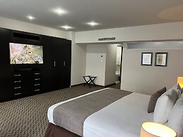 St Isidro Suites Corporate Housing SPA & Wellness Center