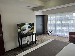 St Isidro Suites Corporate Housing SPA & Wellness Center