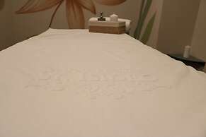 St Isidro Suites Corporate Housing SPA & Wellness Center