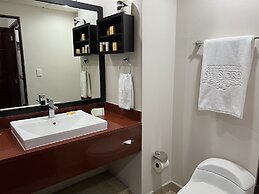 St Isidro Suites Corporate Housing SPA & Wellness Center