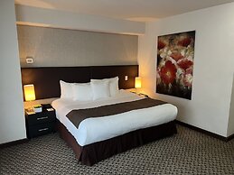 St Isidro Suites Corporate Housing SPA & Wellness Center