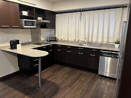 St Isidro Suites Corporate Housing SPA & Wellness Center