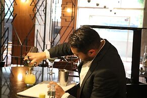 St Isidro Suites Corporate Housing SPA & Wellness Center