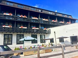 Dolomiti Chalet Hotel