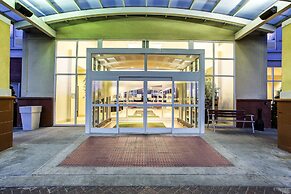 Holiday Inn Louisville Airport - Fair/Expo by IHG