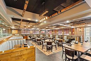 DoubleTree by Hilton Front Royal Blue Ridge Shadows