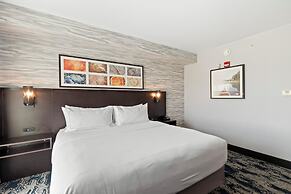 DoubleTree by Hilton Front Royal Blue Ridge Shadows