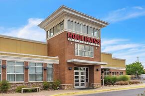 DoubleTree by Hilton Front Royal Blue Ridge Shadows