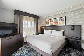 DoubleTree by Hilton Front Royal Blue Ridge Shadows