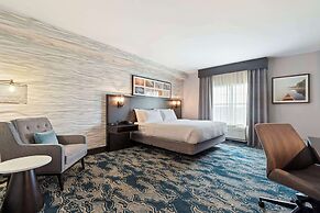 DoubleTree by Hilton Front Royal Blue Ridge Shadows