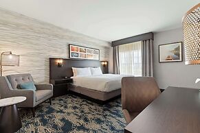 DoubleTree by Hilton Front Royal Blue Ridge Shadows