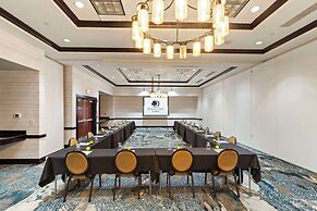 DoubleTree by Hilton Front Royal Blue Ridge Shadows