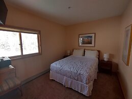 Swan Mountain Resort