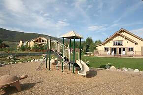 Swan Mountain Resort