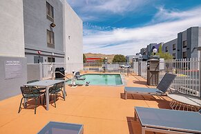 Spark by Hilton Yucca Valley Joshua Tree