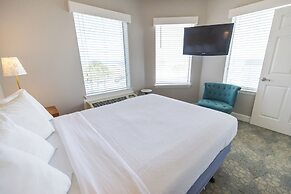 Seaside Amelia Inn