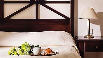 The Cliff Beach & SPA Hotel