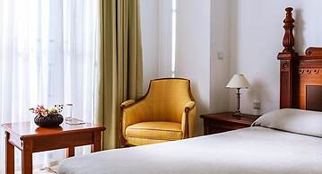 The Cliff Beach & SPA Hotel