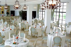 The Cliff Beach & SPA Hotel