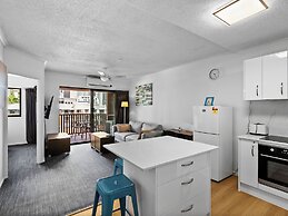 Central Brunswick Apartment Hotel
