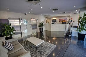 Central Brunswick Apartment Hotel