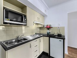 Central Brunswick Apartment Hotel