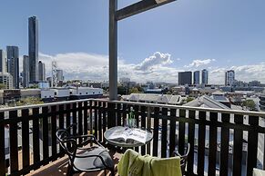 Central Brunswick Apartment Hotel