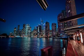 Central Brunswick Apartment Hotel