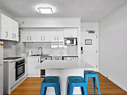 Central Brunswick Apartment Hotel