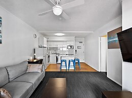 Central Brunswick Apartment Hotel