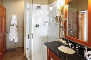 Long Beach Lodge Resort