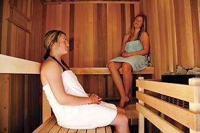 Long Beach Lodge Resort