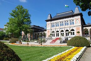 PARKHOTEL Helene