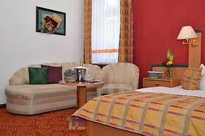 PARKHOTEL Helene