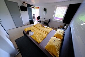 B+B Hotel Sonnenmatte Near Badeparadies