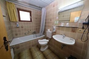 B+B Hotel Sonnenmatte Near Badeparadies