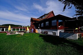 B+B Hotel Sonnenmatte Near Badeparadies