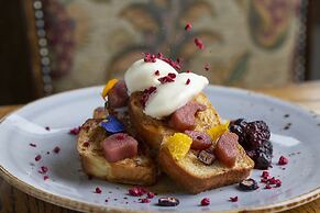 Fable Terrace Downs Resort by Mgallery