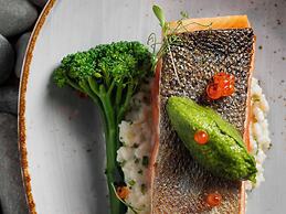 Fable Terrace Downs Resort by Mgallery