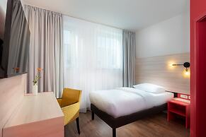 greet Berlin Alexanderplatz