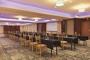 Radisson Hotel Toronto Airport West