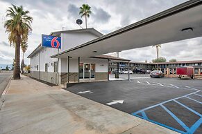 Studio 6 Suites – San Bernardino, CA