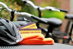 I Hotel And Illinois Conference Center