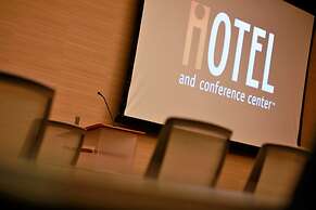 I Hotel And Illinois Conference Center